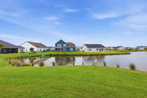 Exterior - 231 Hull St, Surfside Beach, SC 29575 photo 5 of 9