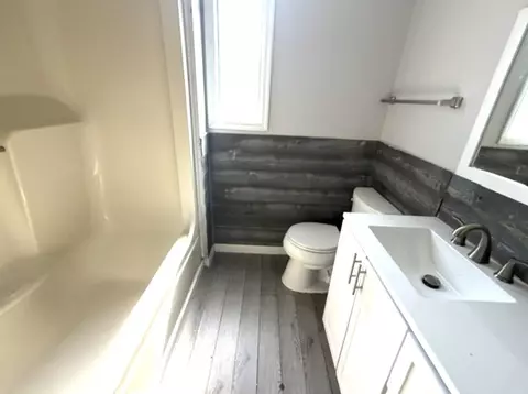 Bath - 108 E Coker Ln, Conway, SC 29526 photo 2 of 2