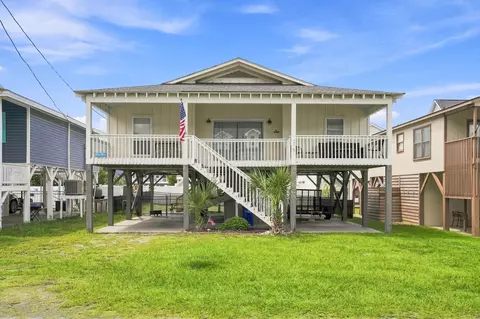 215 34th Ave N, North Myrtle Beach, SC 29582