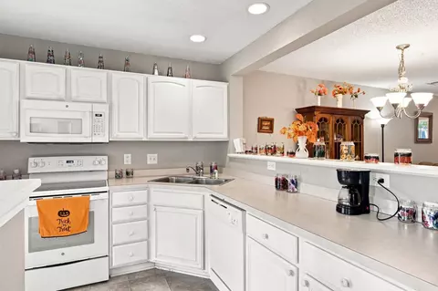 Kitchen - 1061 Williston Loop #-, Murrells Inlet, SC 29576 photo 1 of 4