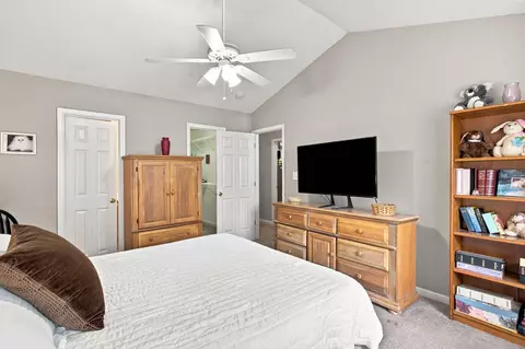 Bedroom - 1061 Williston Loop #-, Murrells Inlet, SC 29576 photo 2 of 4