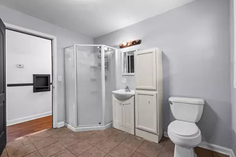 Bath - 409 E Melrose St, Mullins, SC 29574 photo 2 of 4