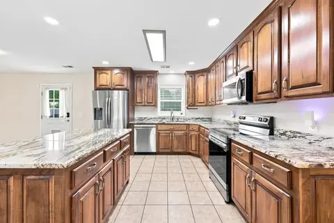 Kitchen - 1617 Pine Level Dr, Loris, SC 29569 photo 2 of 5