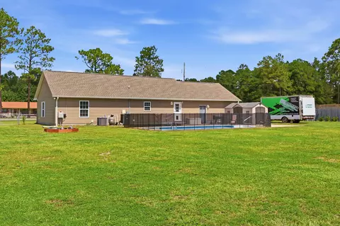 Exterior - 1617 Pine Level Dr, Loris, SC 29569 photo 7 of 10