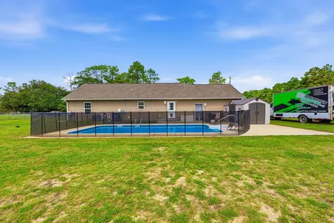 Exterior - 1617 Pine Level Dr, Loris, SC 29569 photo 6 of 10