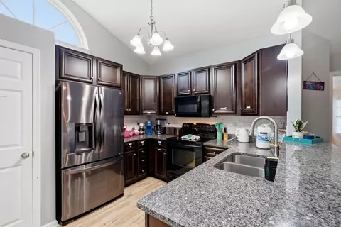 Kitchen - 296 Foxpath Loop, Myrtle Beach, SC 29588 photo 1 of 2