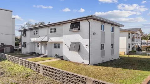 409 17th Ave N, Myrtle Beach, SC 29577
