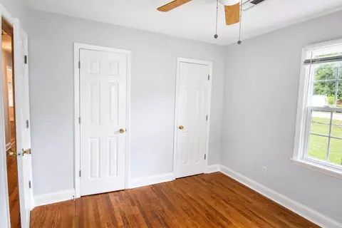 Bedroom - 329 Bayview Ave, Georgetown, SC 29440 photo 2 of 4