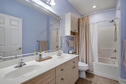 Bath - 4875 Luster Leaf Cir #101, Myrtle Beach, SC 29577 photo 1 of 2