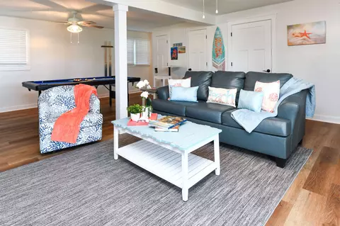 Living - 1931 Lakeview Cir, Surfside Beach, SC 29575 photo 5 of 6