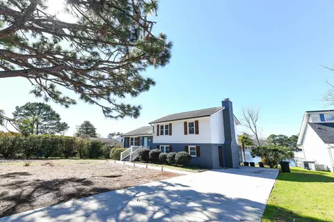 Exterior - 1931 Lakeview Cir, Surfside Beach, SC 29575 photo 9 of 10