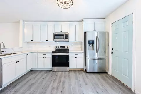 Kitchen - 1709 Singleton St, Conway, SC 29527 photo 2 of 3