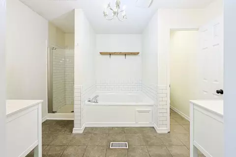 Bath - 1709 Singleton St, Conway, SC 29527 photo 1 of 5