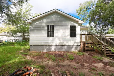Exterior - 1709 Singleton St, Conway, SC 29527 photo 6 of 14