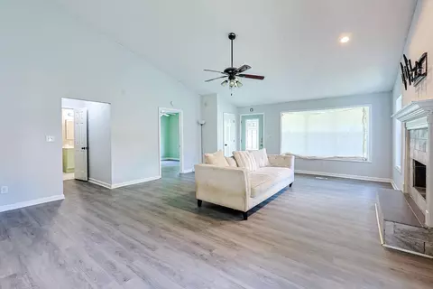 Living - 1709 Singleton St, Conway, SC 29527 photo 2 of 3