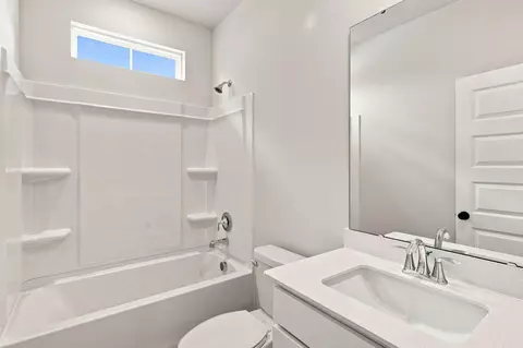 Bath - 620 Lemon Drop Dr, Longs, SC 29568 photo 3 of 3