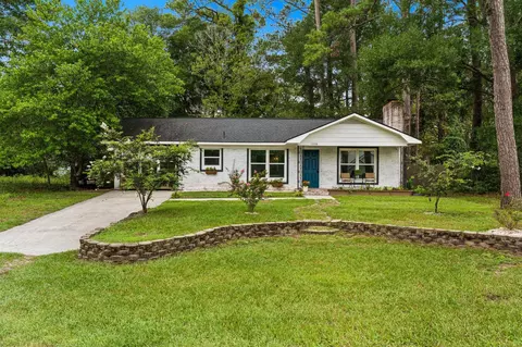 1036 Fayetteville Ave, Calabash, NC 28467