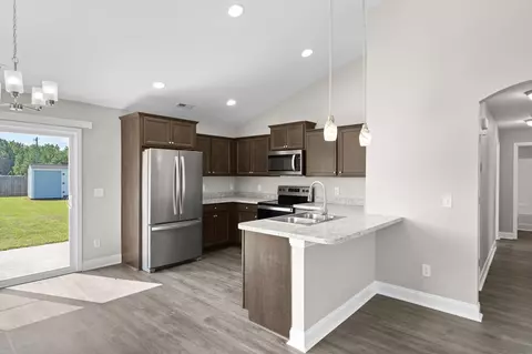 Kitchen - 100 Pumpkin Ash Loop, Conway, SC 29527 photo 1 of 6