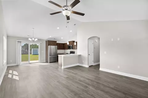 Living - 100 Pumpkin Ash Loop, Conway, SC 29527 photo 4 of 4