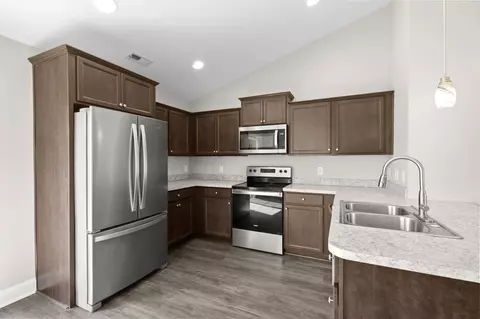 Kitchen - 100 Pumpkin Ash Loop, Conway, SC 29527 photo 2 of 6