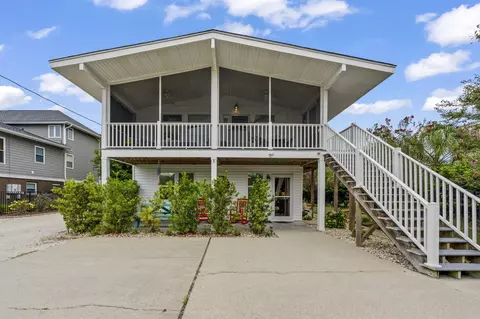 709 Parker Dr, Pawleys Island, SC 29585