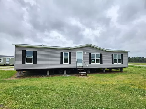 145 Minnow Dr, Pawleys Island, SC 29585