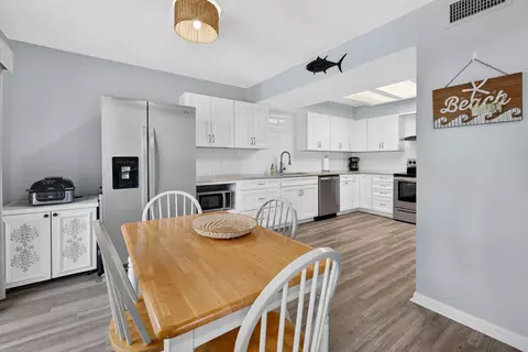 Kitchen - 64 Bamboo Loop #161, Georgetown, SC 29440 photo 1 of 4