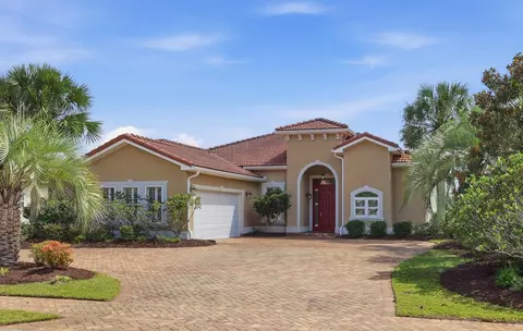 209 Northside Dr, Little River, SC 29566