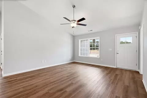 Living - 45 Bennington Ct, Georgetown, SC 29440 photo 2 of 2