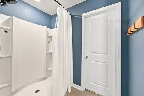 Bath - 175 Marsh Deer Pl, Surfside Beach, SC 29575 photo 2 of 4