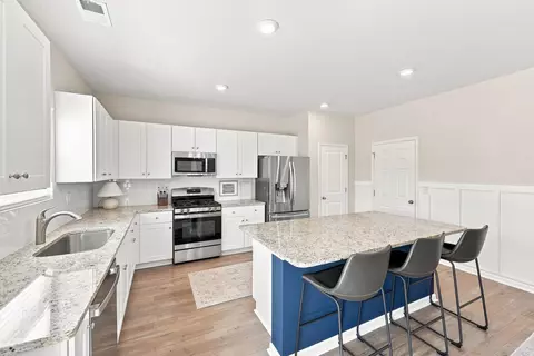 Kitchen - 175 Marsh Deer Pl, Surfside Beach, SC 29575 photo 2 of 4