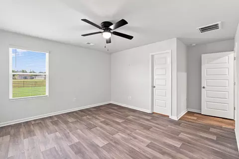 Bedroom - 171 Warner Crossing Way, Loris, SC 29569 photo 8 of 9