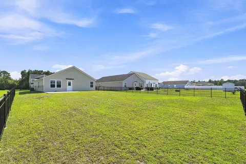 Exterior - 171 Warner Crossing Way, Loris, SC 29569 photo 2 of 5