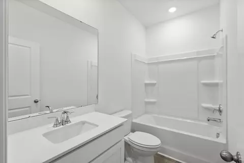 Bath - 4141 Generations Cir NW, Ash, NC 28420 photo 2 of 3