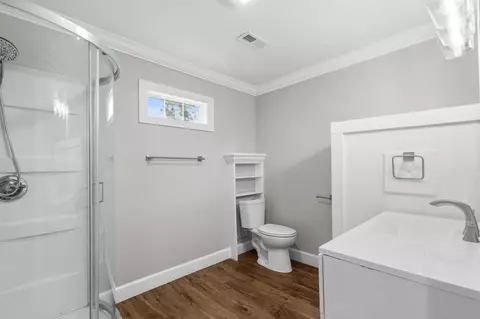 Bath - 817 Simmons St, Marion, SC 29571 photo 2 of 2