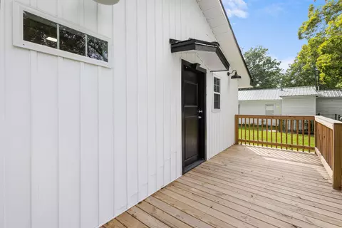 Exterior - 817 Simmons St, Marion, SC 29571 photo 3 of 5