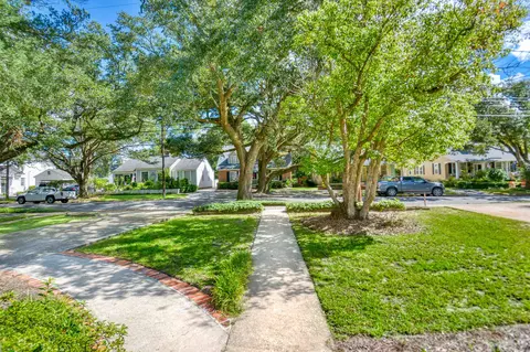 Exterior - 313 Front St, Georgetown, SC 29440 photo 9 of 12