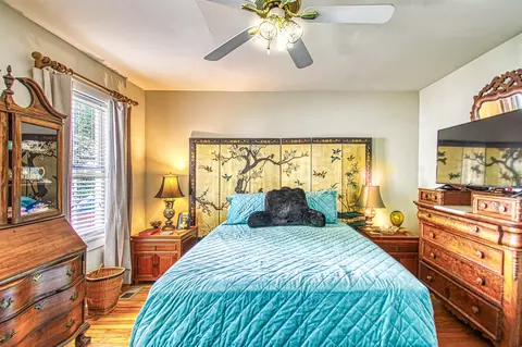 Bedroom - 313 Front St, Georgetown, SC 29440 photo 1 of 4