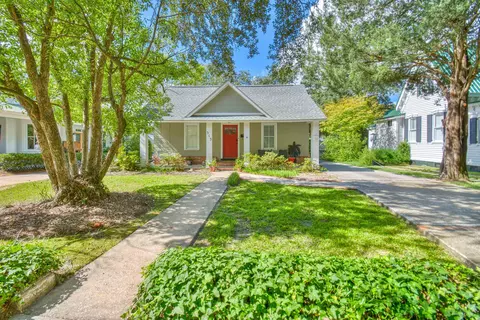 Exterior - 313 Front St, Georgetown, SC 29440 photo 1 of 12
