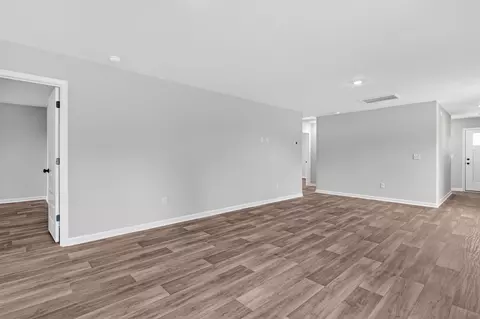 Living - 501 Shallow Valley Dr, Longs, SC 29568 photo 4 of 4