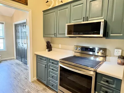 Kitchen - 72 Daniel Morrall Ln, Georgetown, SC 29440 photo 2 of 3