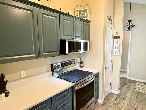Kitchen - 72 Daniel Morrall Ln, Georgetown, SC 29440 photo 3 of 3