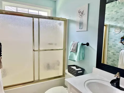 Bath - 72 Daniel Morrall Ln, Georgetown, SC 29440 photo 2 of 2
