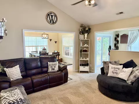 Living - 72 Daniel Morrall Ln, Georgetown, SC 29440 photo 1 of 2