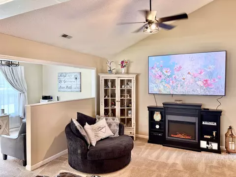 Living - 72 Daniel Morrall Ln, Georgetown, SC 29440 photo 2 of 2