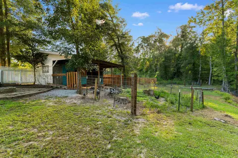 Exterior - 160 Comanche Dr, Georgetown, SC 29440 photo 9 of 10