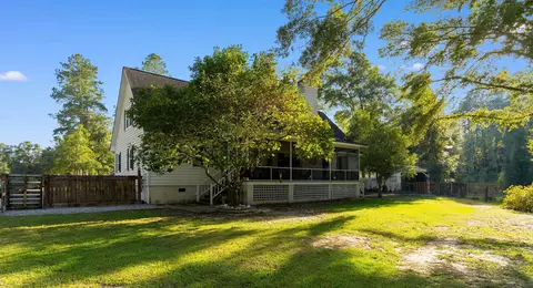 Exterior - 160 Comanche Dr, Georgetown, SC 29440 photo 4 of 10