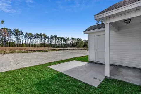 Exterior - 1272 Blue Moon Dr, Loris, SC 29569 photo 3 of 7