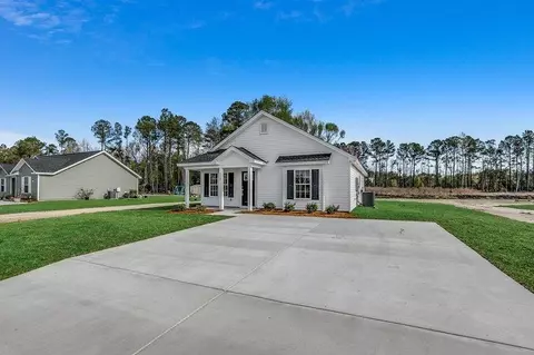 Exterior - 1272 Blue Moon Dr, Loris, SC 29569 photo 6 of 7
