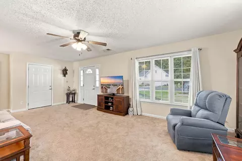 Living - 4394 Triangle St, Loris, SC 29569 photo 2 of 2